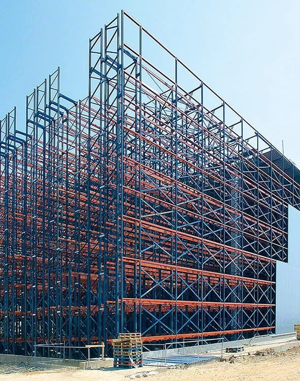 Almacén autoportante LOGICORP, estructura metálica de gran altura