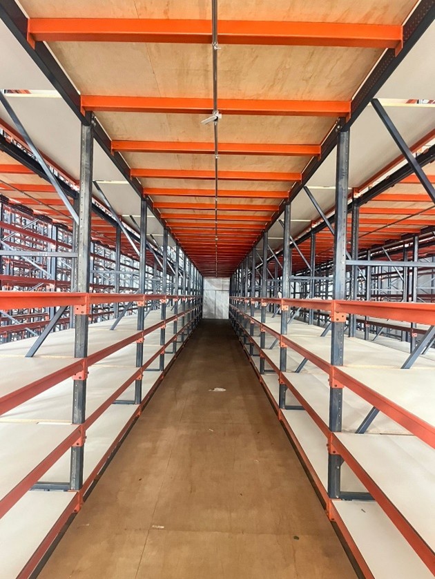 boticas-autoportante-pasillo_racks_interior